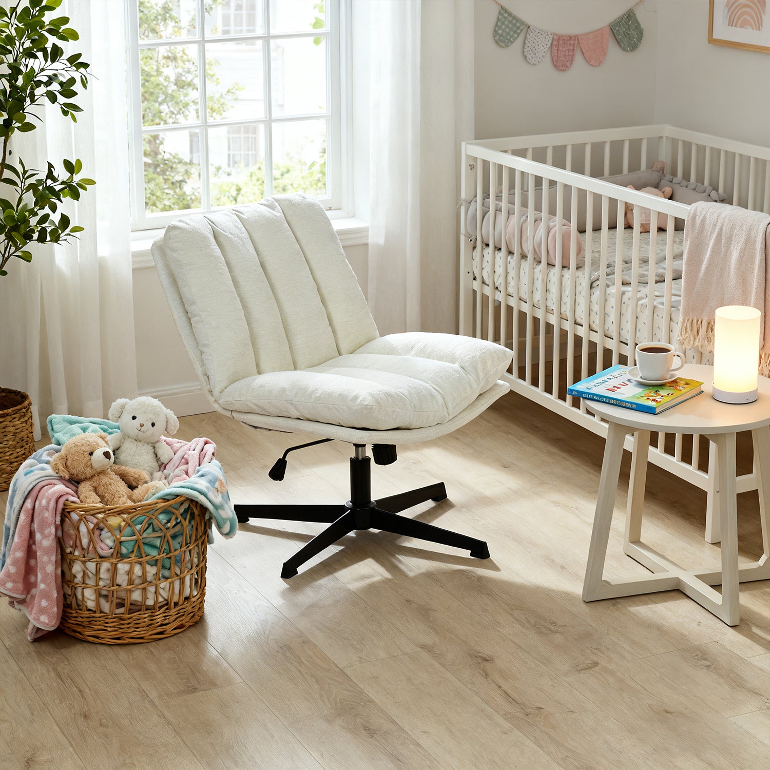 Drehbarer, verstellbarer Freizeitsessel mit Armlehnen aus beigem Cord – DUROTHIL