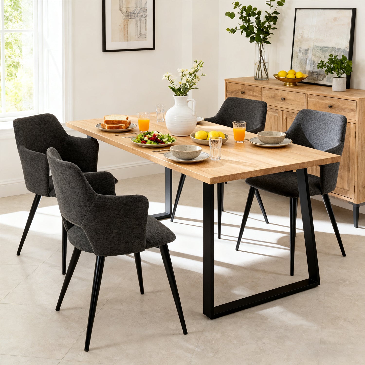 Lot de 4 fauteuils de salle à manger scandinaves avec accoudoirs en tissu gris - AKANJI