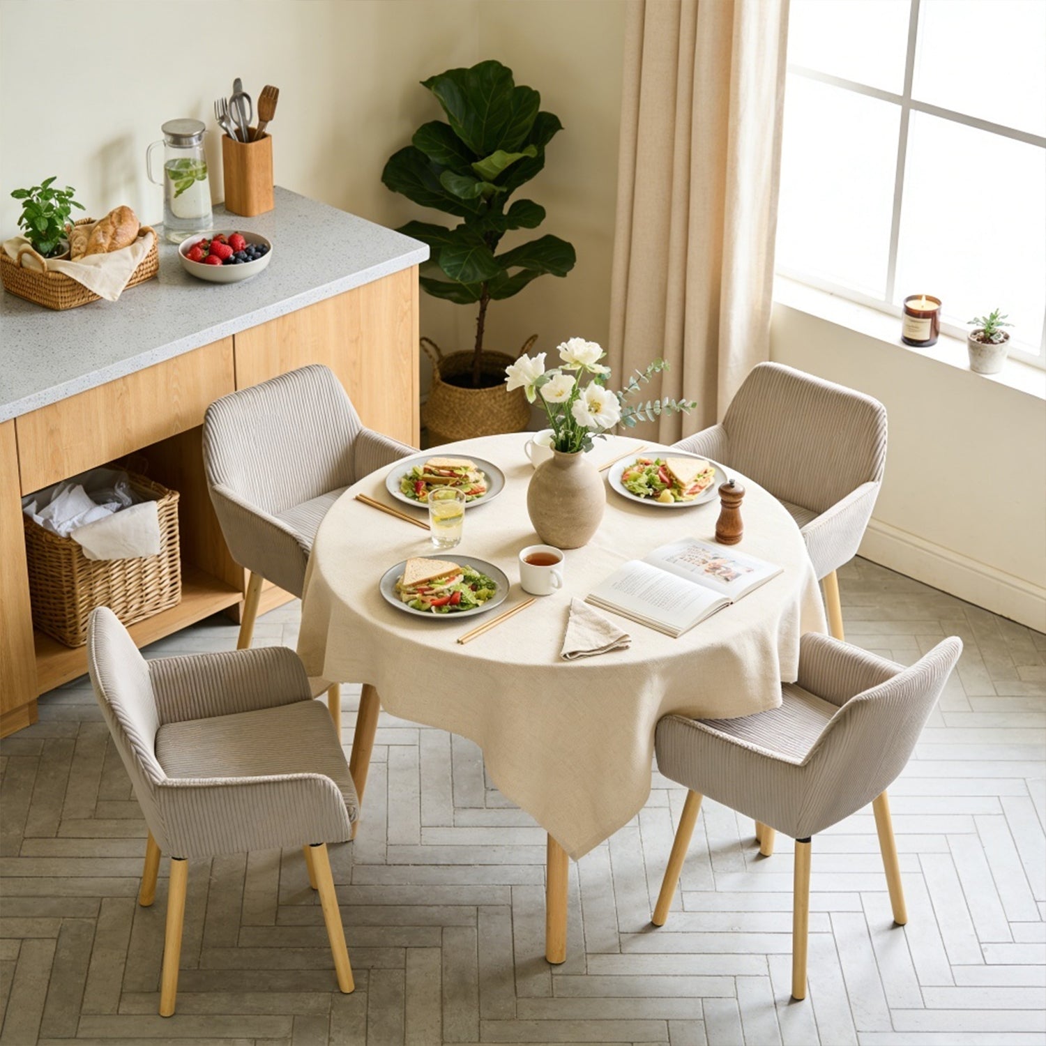 Lot de 4 chaises de salle à manger de style scandinave avec pieds en bois et accoudoirs en velours côtelé gris - ELIA