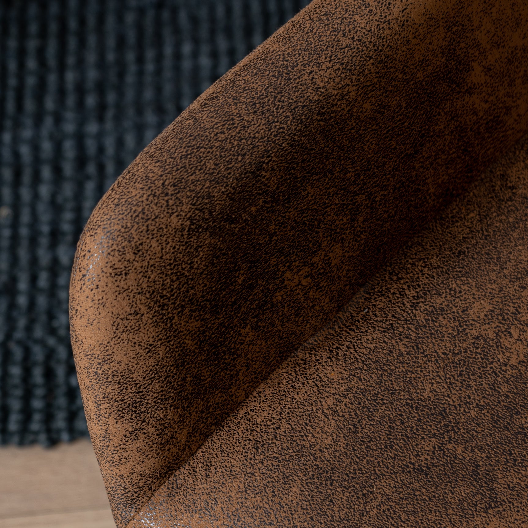 Lot de 2 fauteuils de salle à manger industriels avec accoudoirs en suédine - CROMWELL