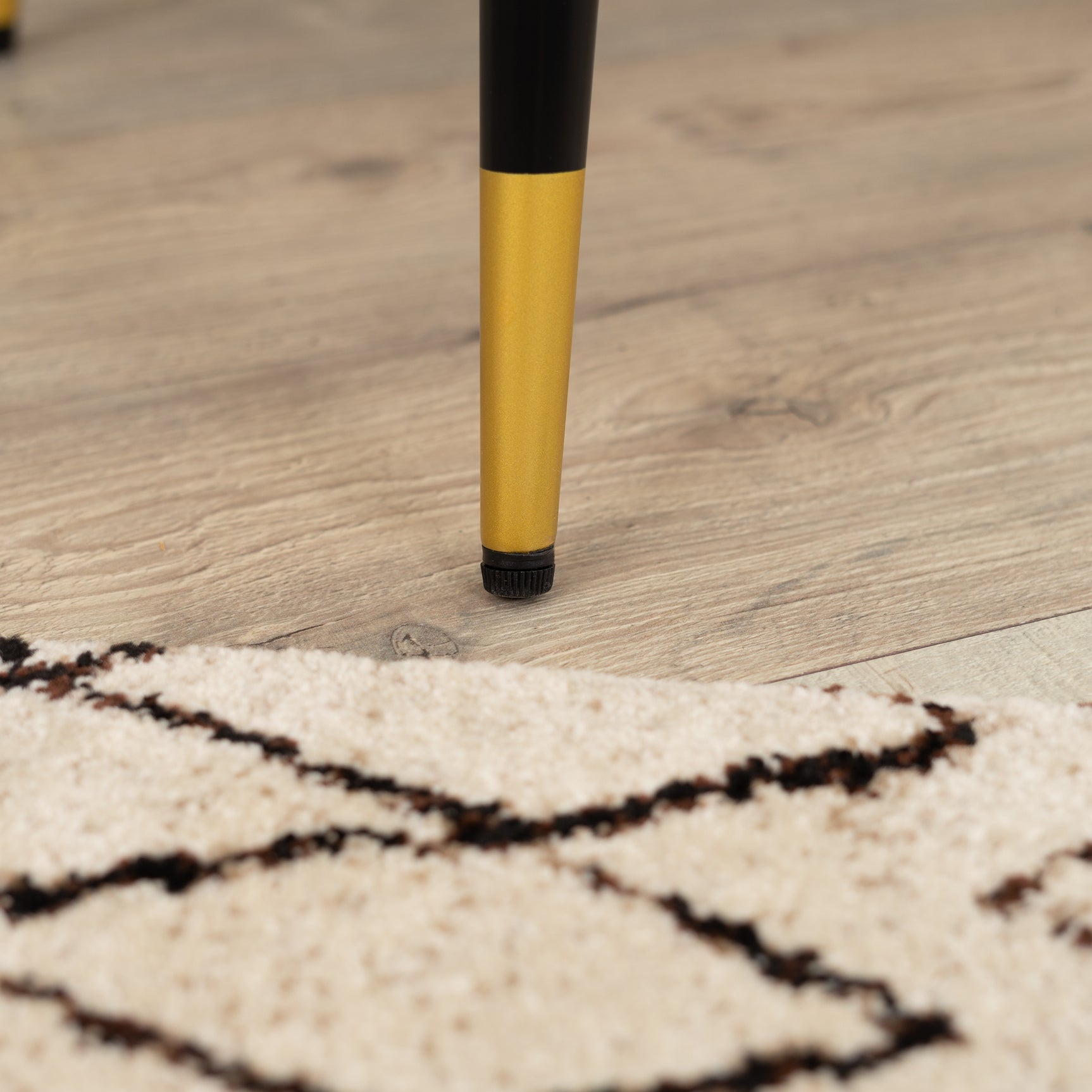 Set mit 2 industriellen Barhockern mit Wildlederrücken – CHARLTON BAR