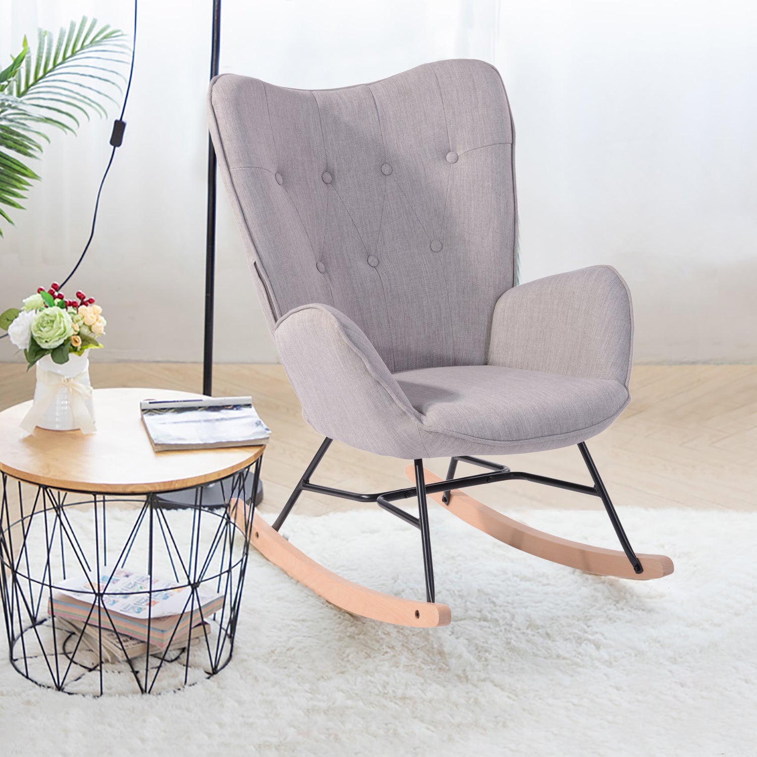 Fauteuil à bascule allaitement scandinave avec accoudoirs en tissu gris capitonné - EPPING