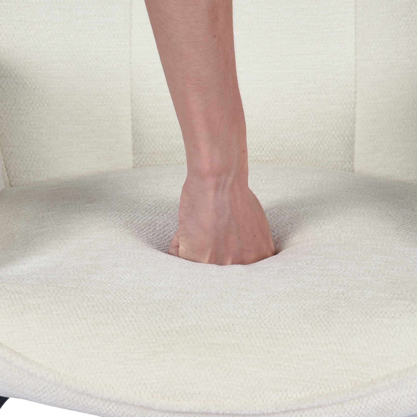 Fauteuil à bascule allaitement scandinave avec accoudoirs en chenille blanche à surpiqûres - KANAS