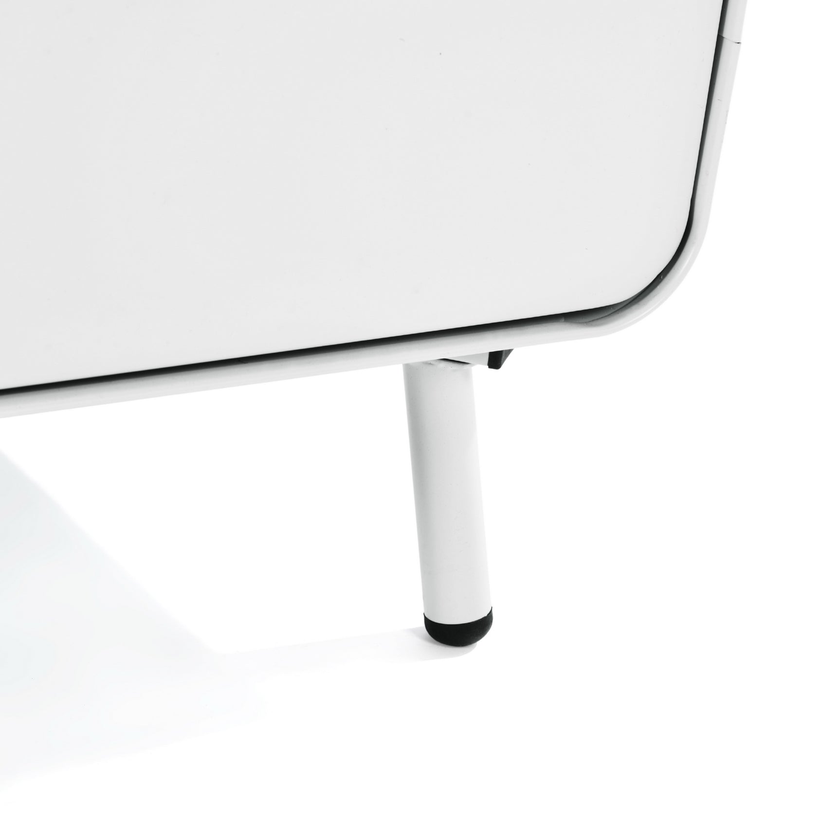 Weißes Metallschrank/Metallschließfach mit industriellem Stil mit Regalen und 2 Türen aus Walnuss