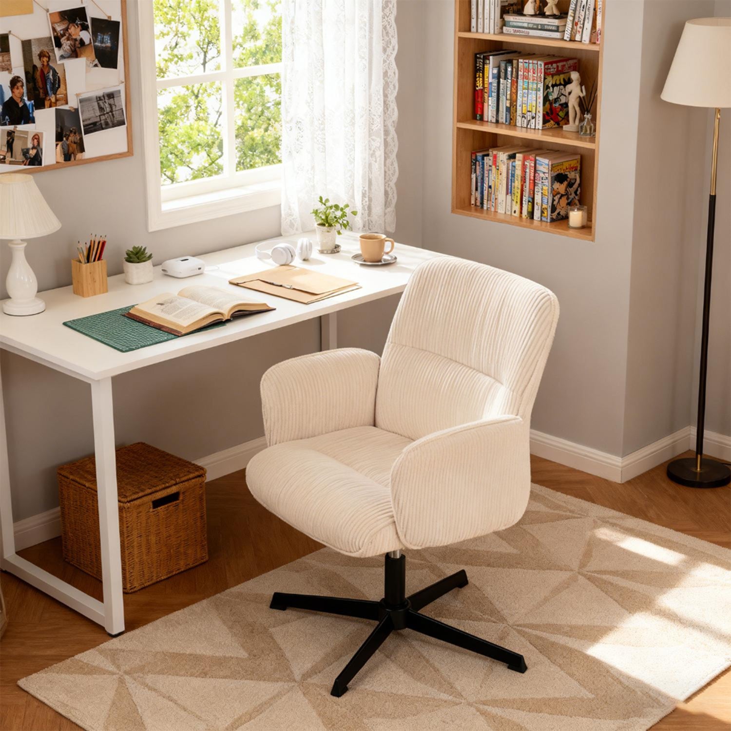 Fauteuil de bureau ergonomique pivotant et réglable avec accoudoirs en velours côtelé beige - THOMASINA