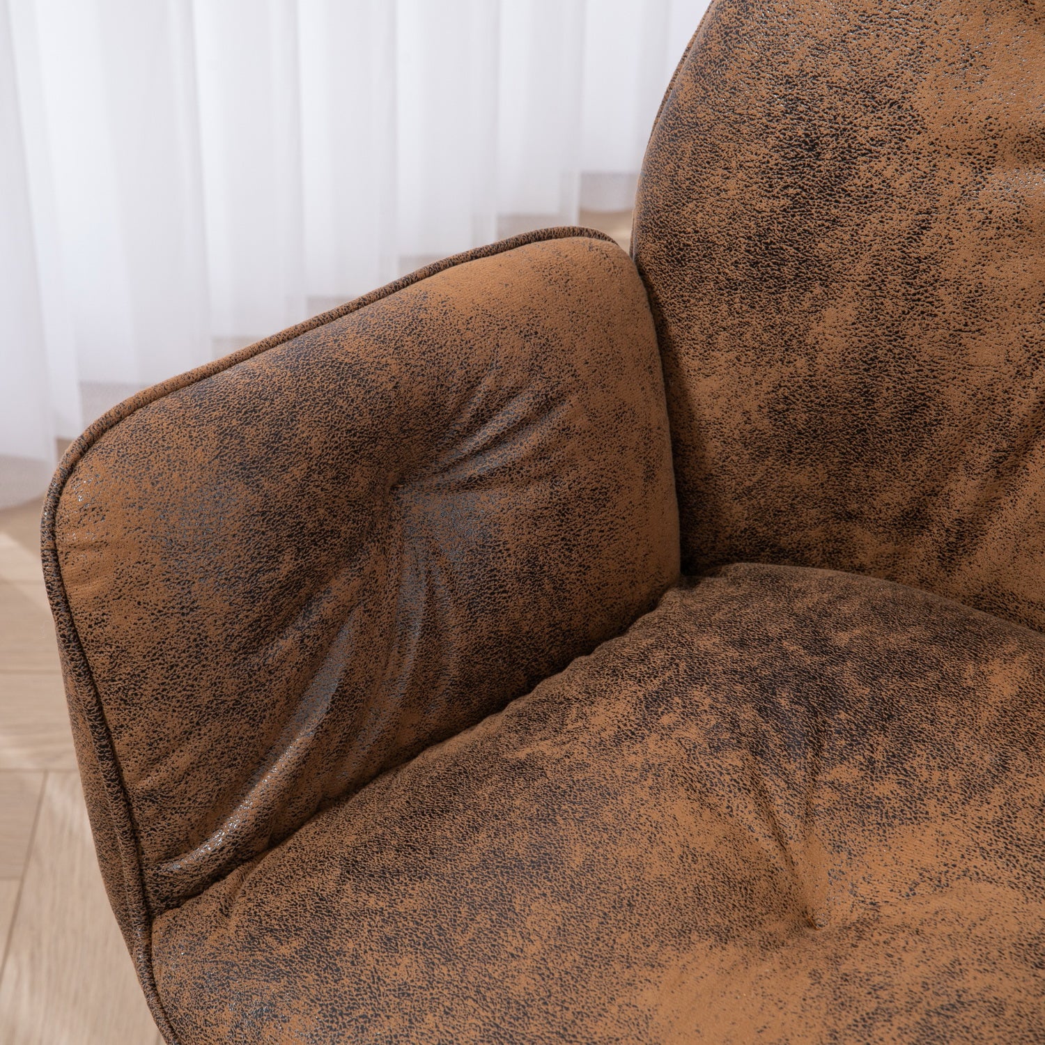 Conjunto de 4 cómodas sillas de comedor en tela y ante beige con reposabrazos - CALF SUEDE+BEIGE
