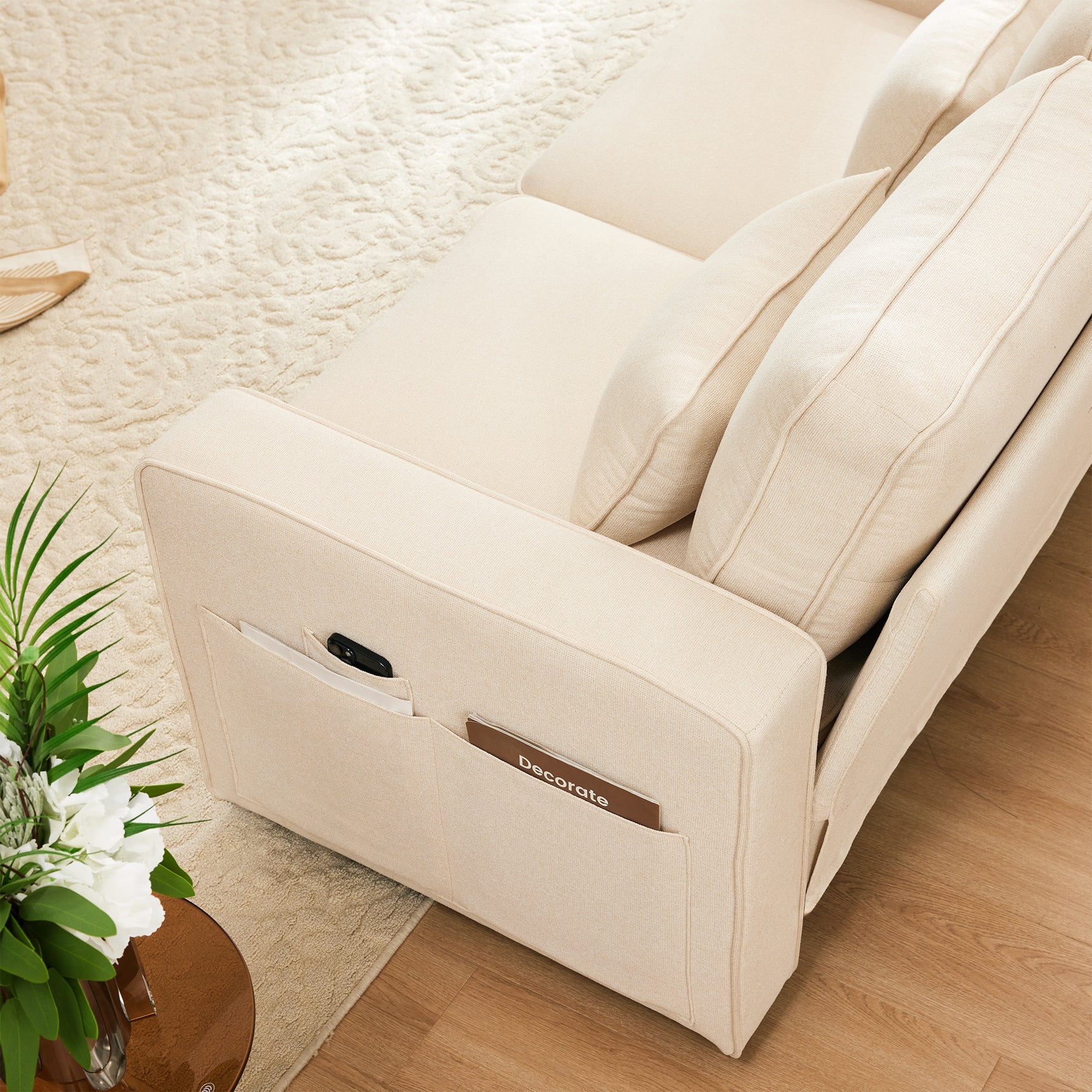 2-Sitzer-Sofa aus beigem Stoff im skandinavischen Stil – AHBARM