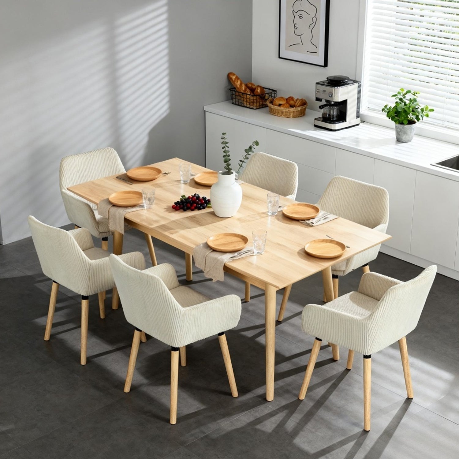 Lot de 6 chaises de salle à manger de style scandinave avec pieds en bois et accoudoirs en velours côtelé beige - ELIA