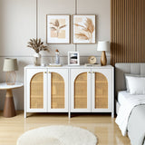 Buffet blanco moderno en MDF con 4 puertas de ratán y manijas de metal