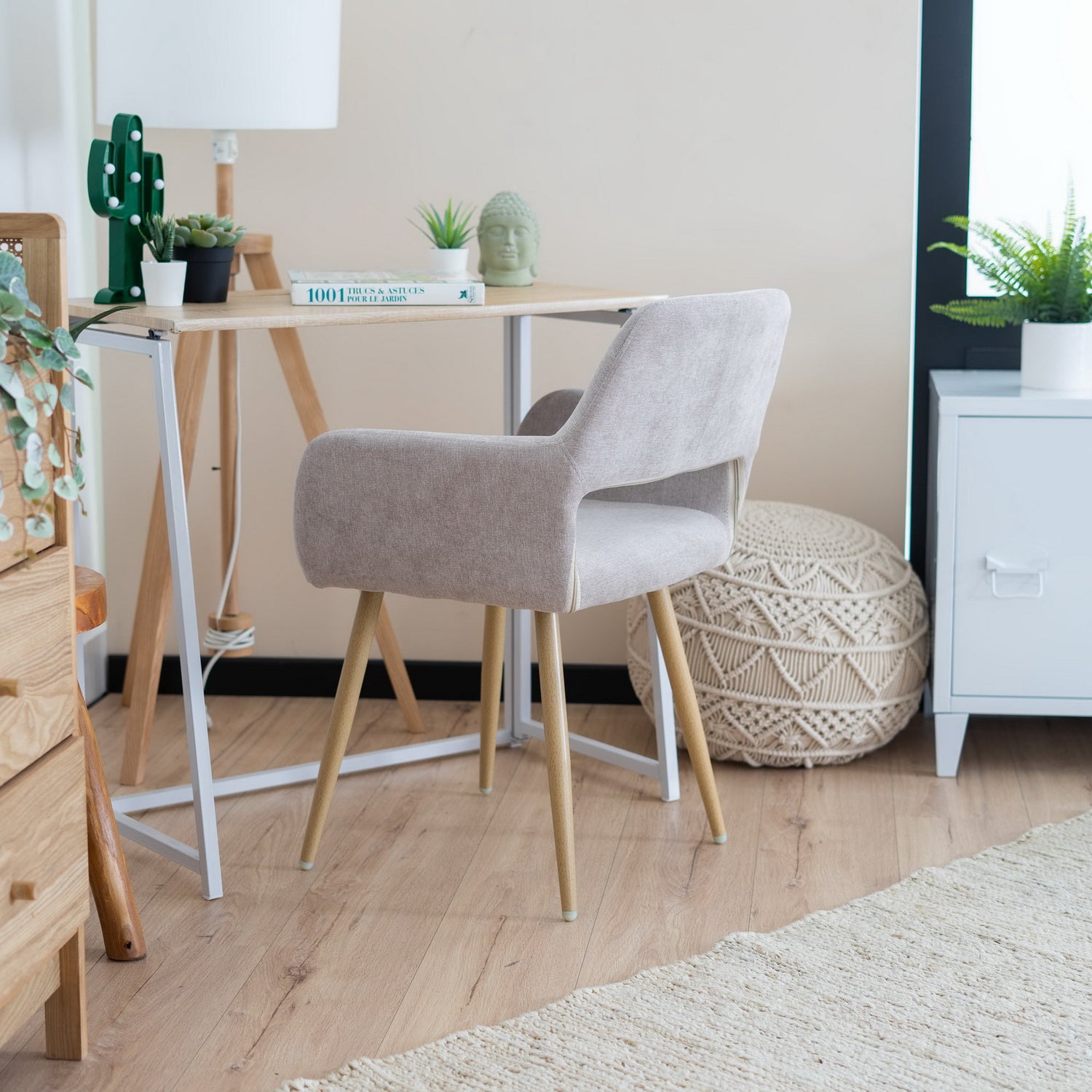 Lot de 4 fauteuils de salle à manger scandinaves avec accoudoirs en tissu beige - CROMWELL