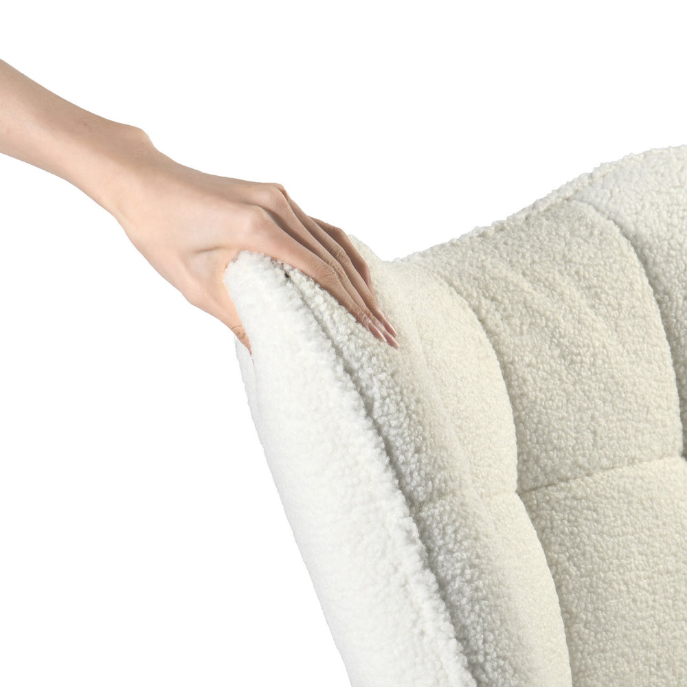 Fauteuil scandinave avec accoudoirs en tissu mouton bouclette beige à surpiqûres - FUNKEL