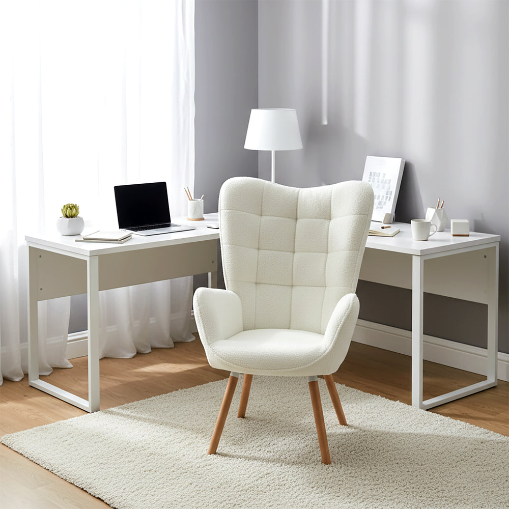 Fauteuil scandinave avec accoudoirs en tissu mouton bouclette beige à surpiqûres - FUNKEL