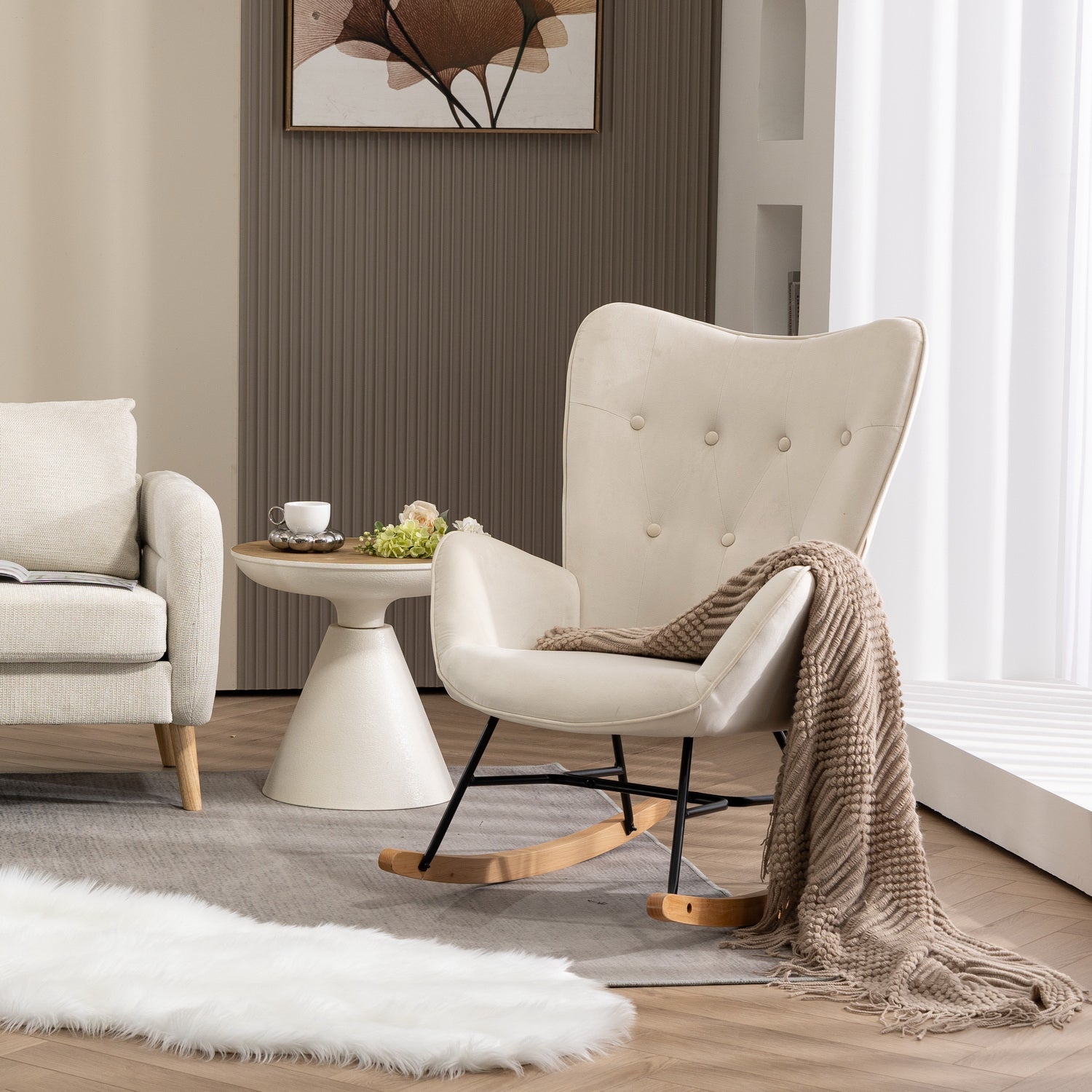 Comoda sedia a dondolo scandinava per allattamento in velluto beige imbottito - EPPING BEIGE