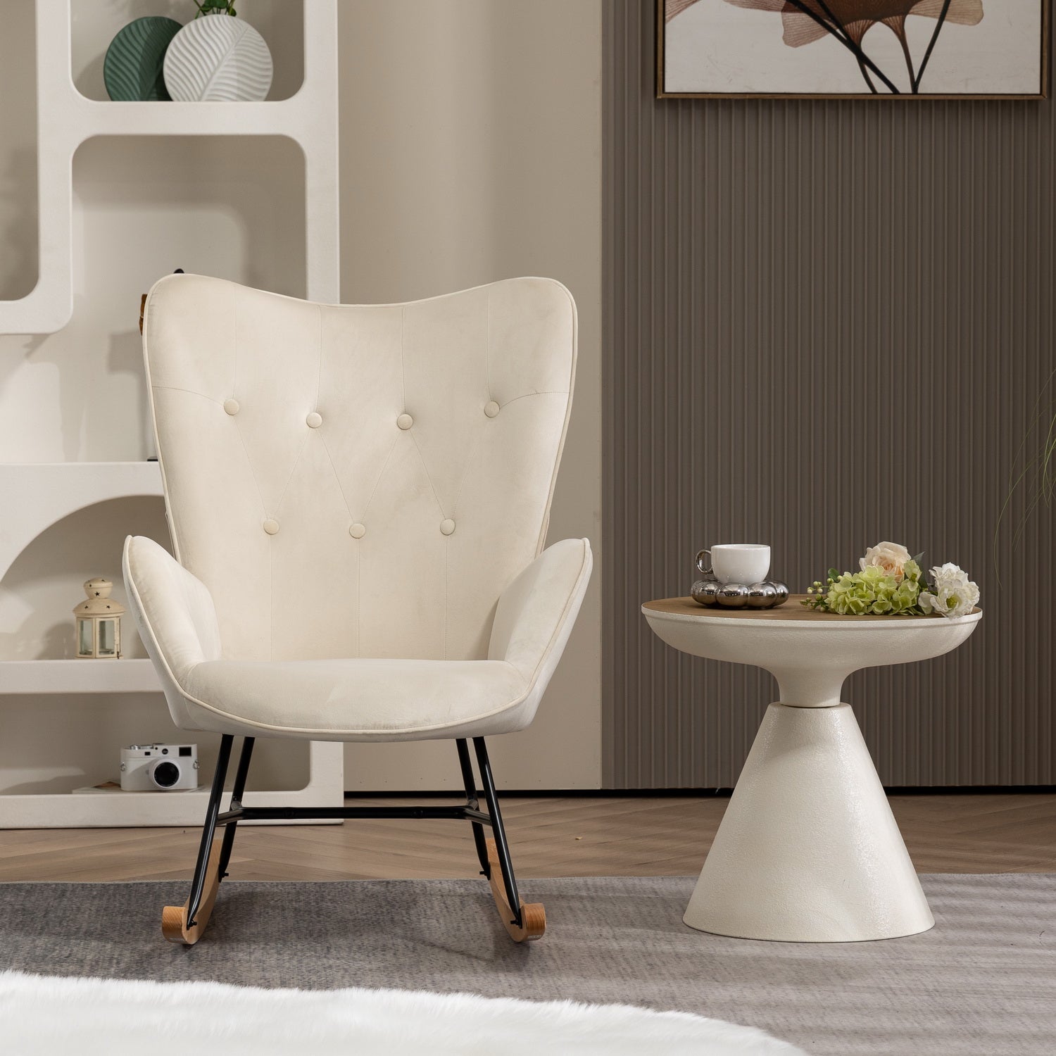 Comoda sedia a dondolo scandinava per allattamento in velluto beige imbottito - EPPING BEIGE
