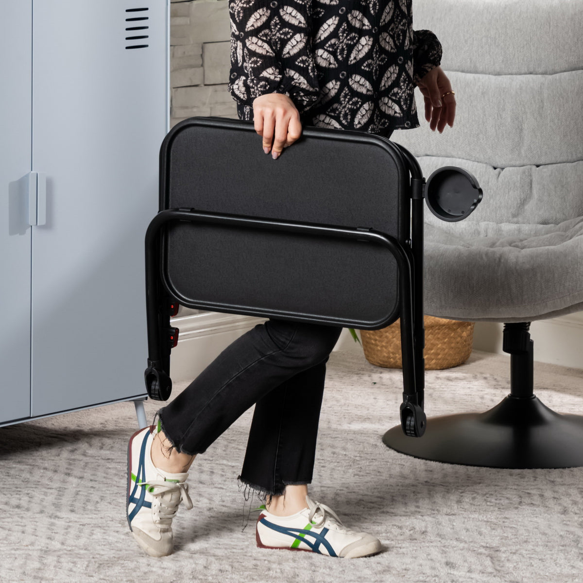 Table d’appoint pliable pour ordinateur portable, bout de canapé réglable en hauteur avec plateau inclinable et porte-gobelet - BASELINE