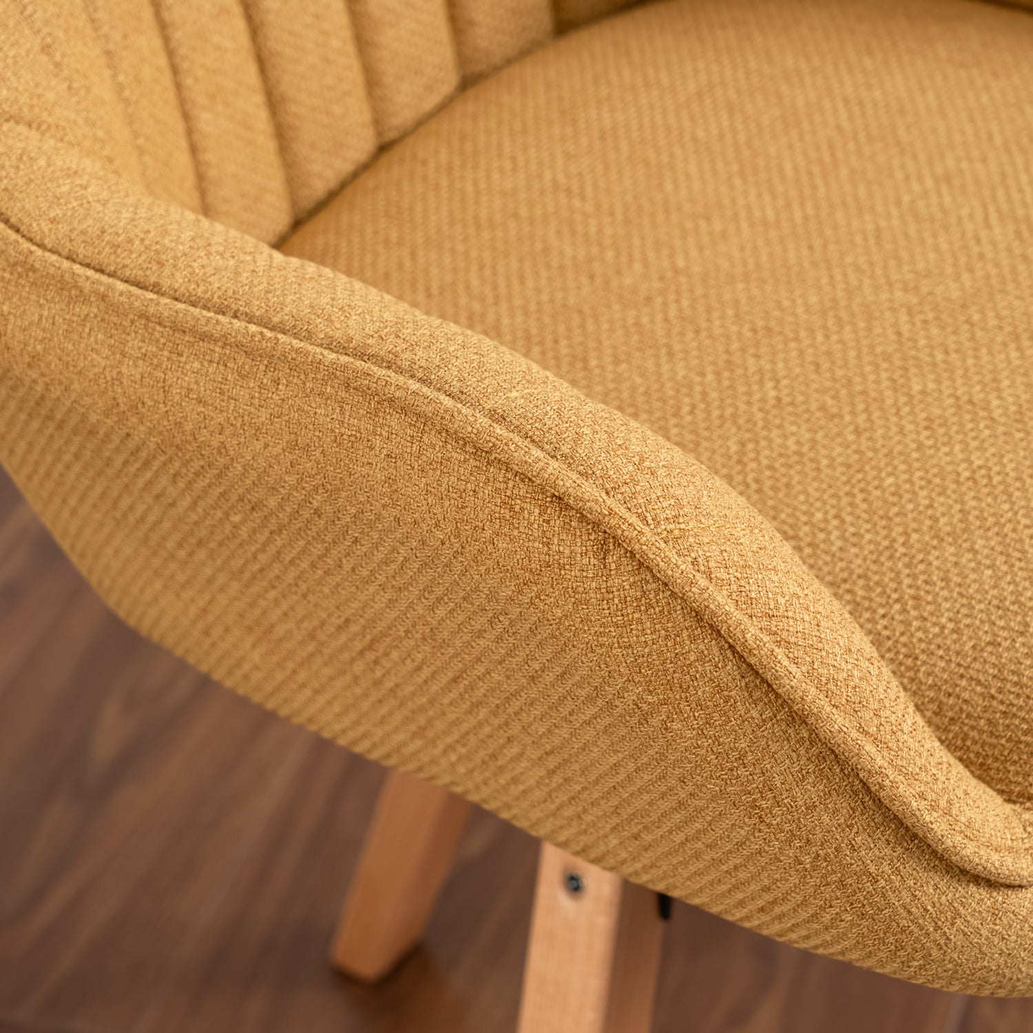 Set mit 6 bequemen Esszimmerstühlen aus gelbem Stoff, um 360° drehbar – CARSON FABRIC YELLOW 6STK