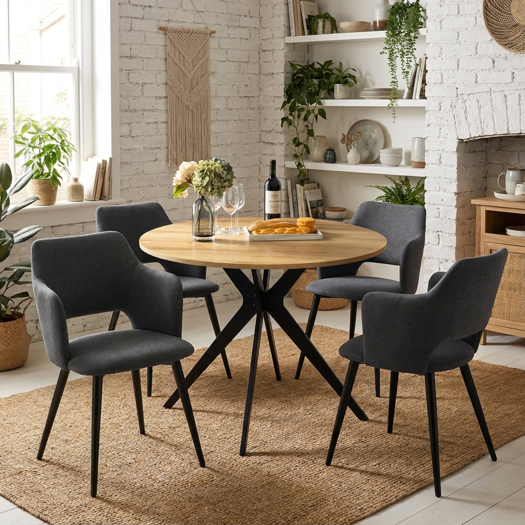 Ensemble table à manger ronde en chêne avec pieds en forme de X et 4 fauteuils en tissu gris de style scandinave pour salle à manger