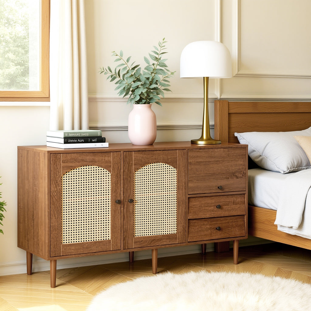Stile campagna a buffet in legno con porte inscatoli, ripiani e cassetti regolabili 130 × 75,5 × 40 cm