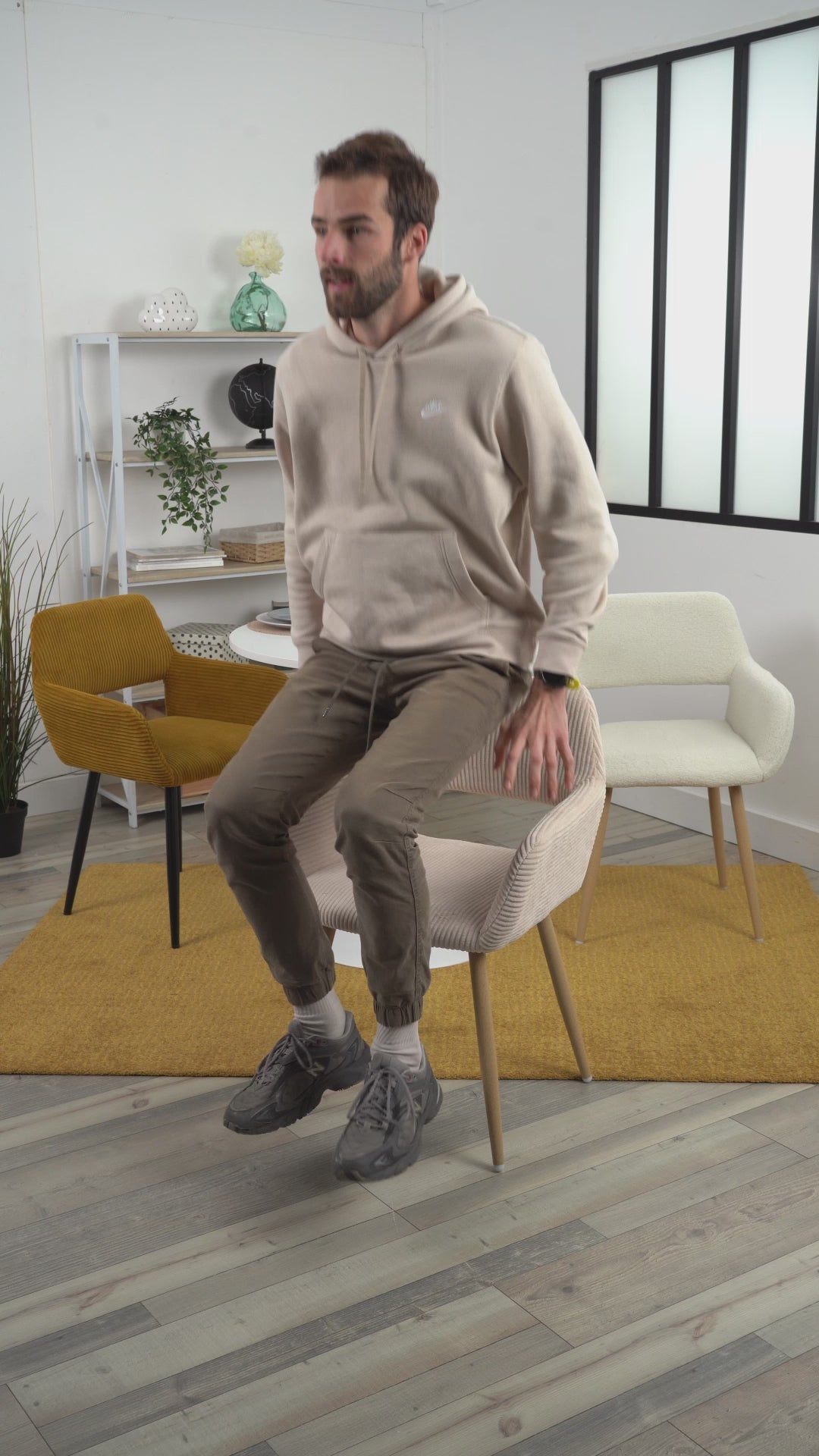 Lot de 6 fauteuils de salle à manger scandinaves avec accoudoirs en velours côtelé jaune safran - CROMWELL CORDUROY