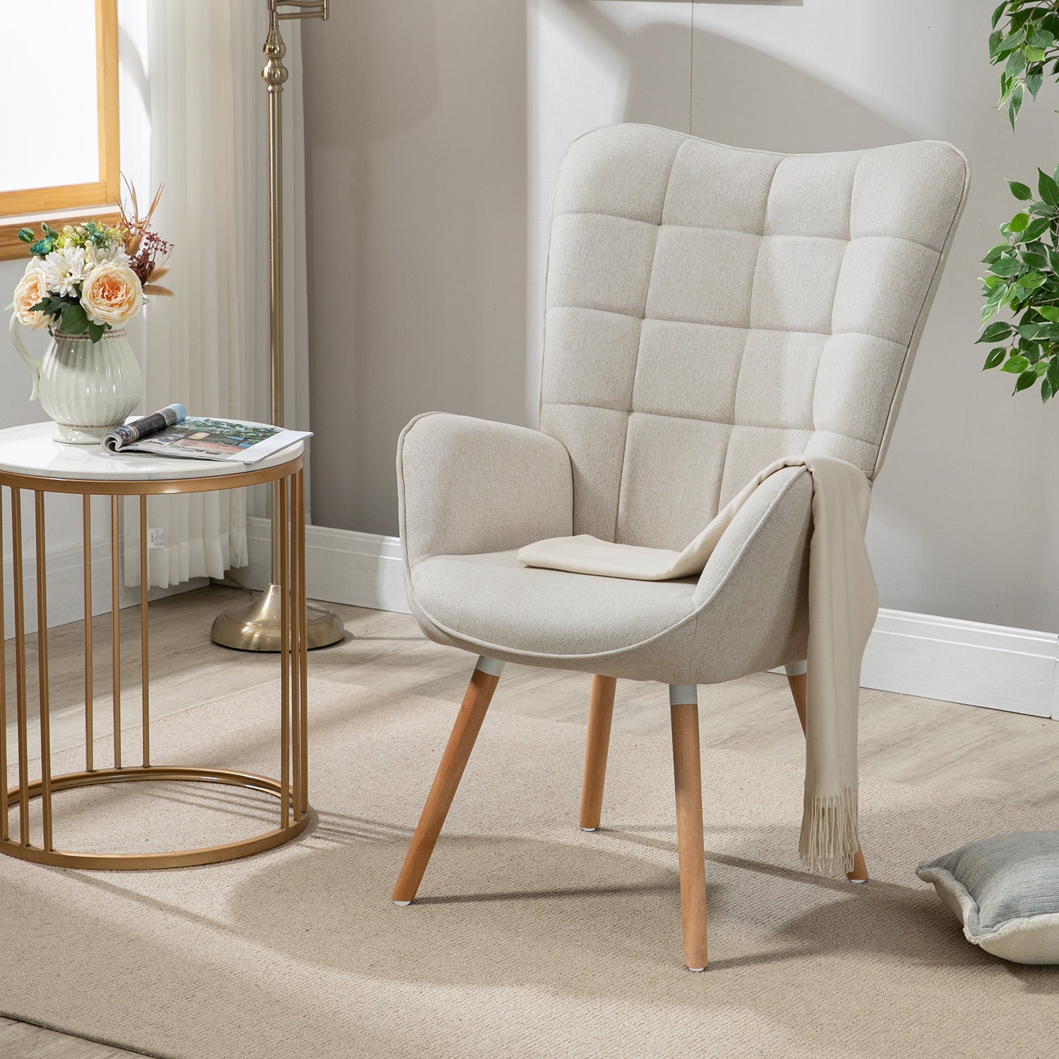 Fauteuil scandinave relax avec accoudoirs rabattables