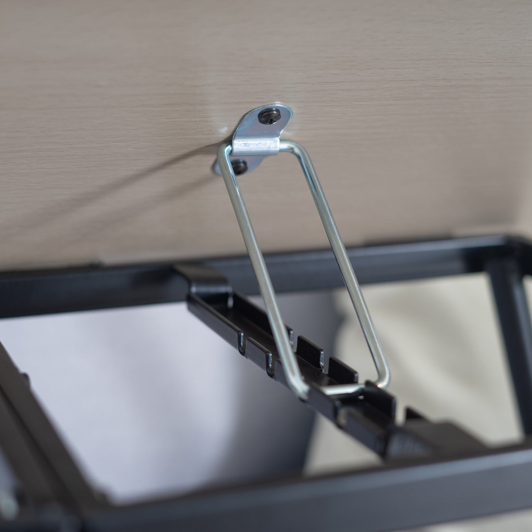 Bed table/PC computer support plant stand tablet - MAMIE BEECH BK DD